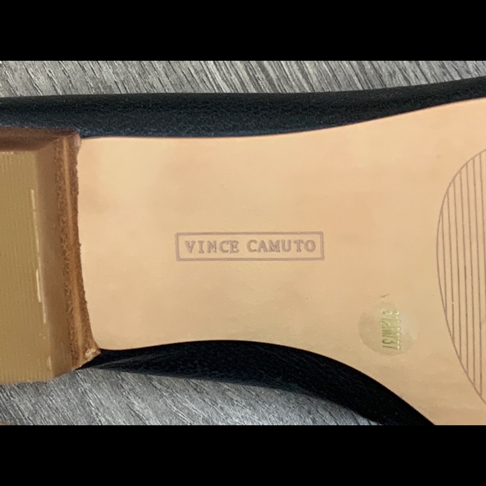New Vince Camuto Flats - Picture 5 of 6